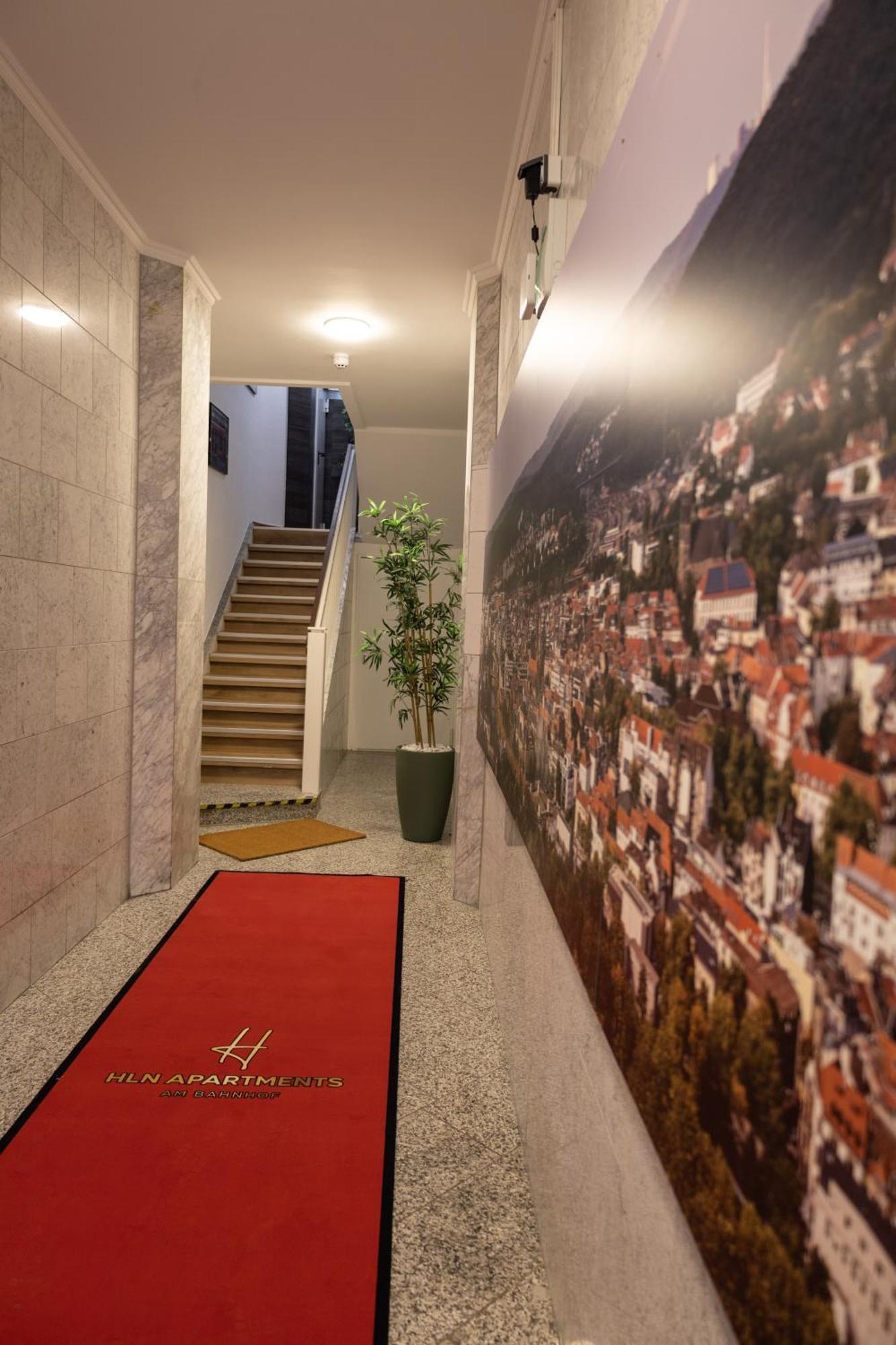 Hln Apartments Am Bahnhof Саарбрюкен Екстериор снимка